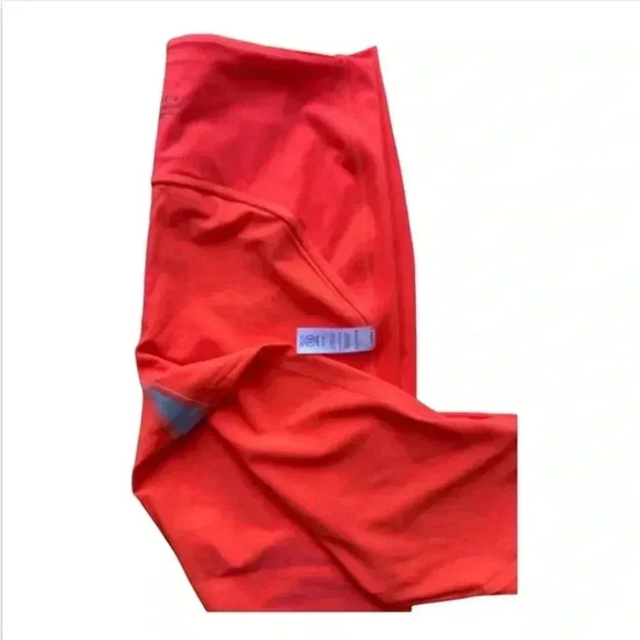 Athleta All In crop leggings, coral, small, S, 4/6, Workout, Stash pocket, mesh - Picture 3 of 7